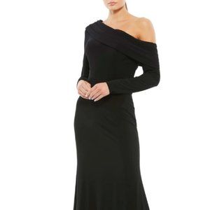 NWT MAC DUGGAL Drop Shoulder Long Sleeve Column Gown